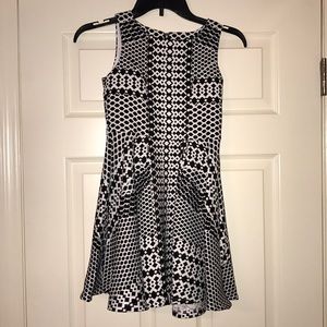 EUC GB girls black & white Dress Sz 8